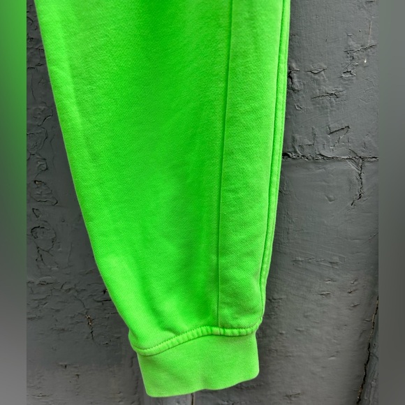 Lululemon Scuba High Rise French Terry Jogger, size 6 - Picture 5 of 12